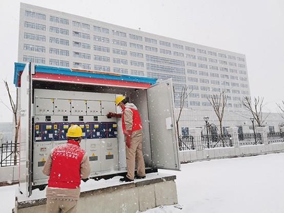 国网天津电力迅速落实输变电设备防覆冰,防覆雪和输电线路防舞动等